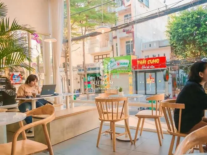Siêu Phẩm - Cho Thuê Nhà Góc 2Mt 37-39 Đường D5, Bình Thạnh, Dt 7X18M