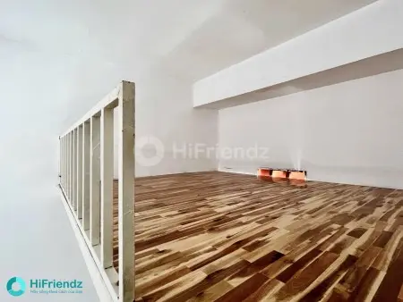 Phòng Giá Siêu Hạt Dẻ Tại Cộng Hoà , Được Nuôi Mèo