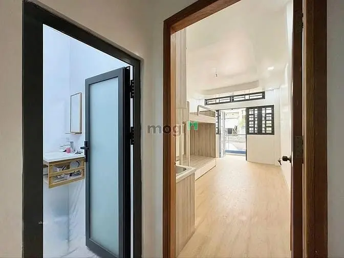 Bán Nhà Có Thang Máy Đường Cao Thắng Quận 3 – Hẻm 8M – Dòng Tiền Cao