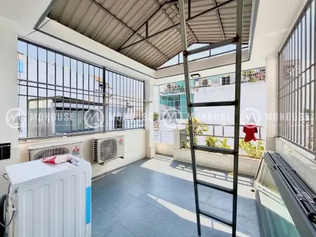 Pass Chdv Gần Lê Văn Sỹ, Phạm Văn Hai