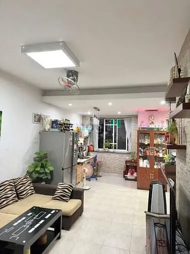 Chung Cư Phú Thạnh, Nguyễn Sơn, Tp: 2P Ngủ, 95M2, Giá 9,5Tr, Full Nt