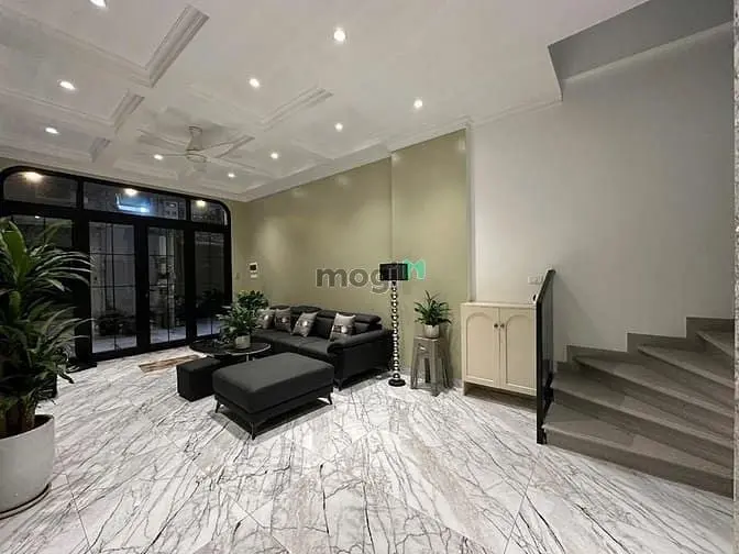 Nhà Đẹp Long Lanh Ngõ 84 Ngọc Khánh, Giá 20.8 Tỷ, 40M2X6T, Ô Tô Đỗ