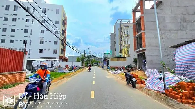 Bán Đất Mặt Tiền Võ Văn Hát , Long Trường ,Q9 - Dt: 92M2 Giá 6 Tỷ 900