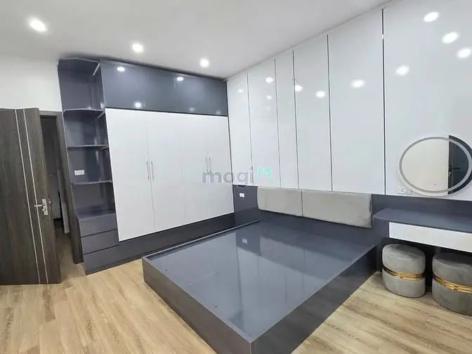 Nhà Đẹp Long Lanh Ngõ Chợ Khâm Thiên, Giá 11.9 Tỷ, 53M2X5T, Ảnh Thật