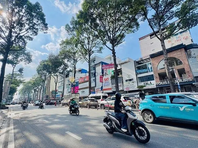Cho Thuê Góc 2Mt 300 Đường 3/2- Trần Thiện Chánh - Gần Vạn Hạnh Mall