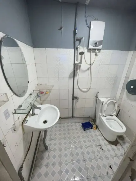 Nhà Nguyên Căn Nguyễn Xí Gần Cầu Đỏ Vincom Chung Cư Thủy Lợi