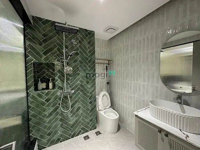 Nhà Đẹp Long Lanh Ngõ 84 Ngọc Khánh, Giá 20.8 Tỷ, 40M2X6T, Ô Tô Đỗ