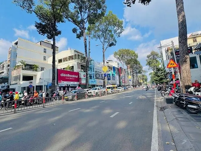 Cho Thuê Góc 2Mt 300 Đường 3/2- Trần Thiện Chánh - Gần Vạn Hạnh Mall