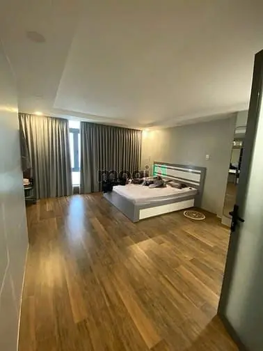Chỉ 8.7 Tỷ Có Nhà 5 Lầu Hxh Nguyễn Thái Sơn Ngang 6M 68M2 Gần Vincom.