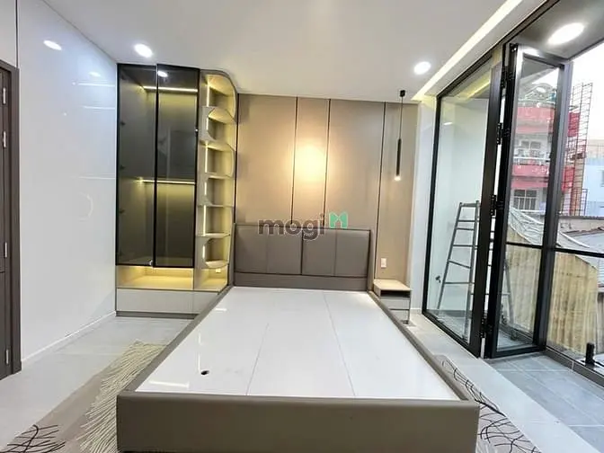 Nhà 5 Tầng Xây Mới Có Nội Thất,Thang Máy Quận 11