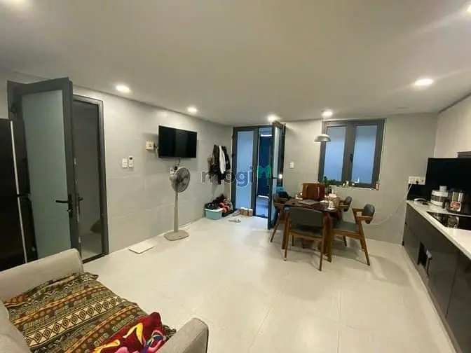 Chỉ 8.7 Tỷ Có Nhà 5 Lầu Hxh Nguyễn Thái Sơn Ngang 6M 68M2 Gần Vincom.