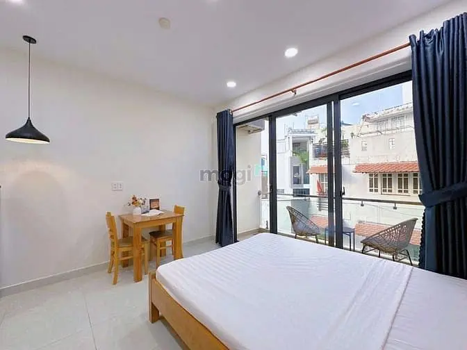 🍁Cho Thuê Căn Hộ_Studio_Ban Công_Nguyễn Văn Đậu