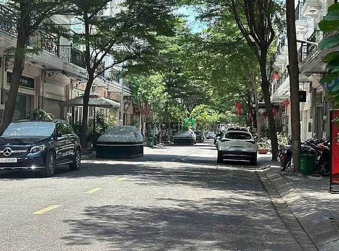 Nhà Mặt Tiền Cityland Phan Văn Trị 100M2 4L Ngang 5M Có T.máy 24.5 Tỷ