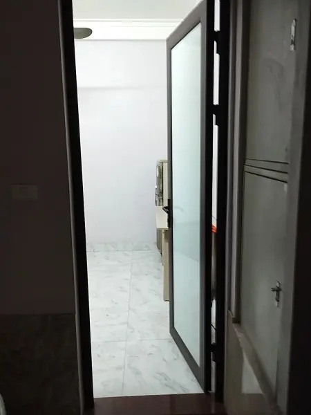 Vị Trí: Địa Chỉ Ngõ 281 Đường Trần Khát Chân,Bạch Mai  Phòng Bao Gồm 1Giường Đôi,1 Tủ 2 Cánh,Sẵn