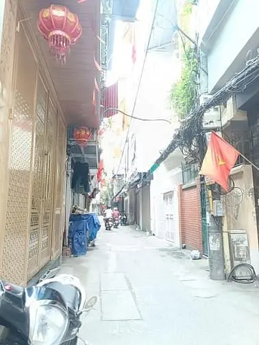 Đê La Thành – Đôgs Đa - Ô Tô – 84 M2 – 3 Tầng – Mt ^ M – Giá 16.8 Tỷ.