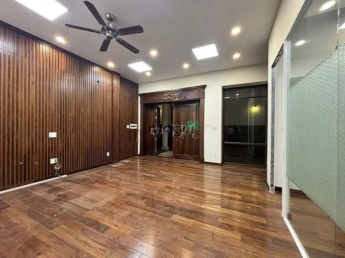 10X15M - Cho Thuê Biệt Thự Trần Quốc Toản, Quận 3 - Trệt 2 Lầu, Giá 5X