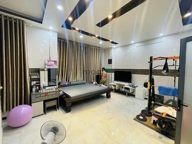 Nhà Đường 8M - Có Vỉa Hè - Ga T3 - Thân Nhân Trung - Cộng Hòa - 115M2