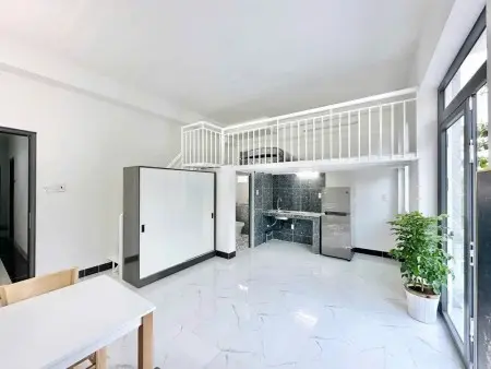 Cho Thuê Phòng Giá Rẻ - Sẵn Nội Thất - Ban Công Ngay Nguyễn Ảnh Thủ - Cvpm - Trường Chinh