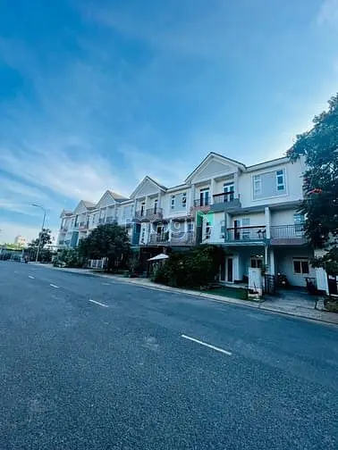 Nhà Thô Park Riverside Liên Phường Q9 - Đã Decor Sơ Sơ - Được 5Pn 5Wc