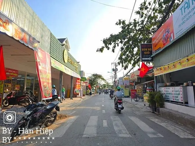 Bán Nhà Mặt Tiền Võ Văn Hát, Đối Diện Đại Học Marketing Quận 9. Giá 8T