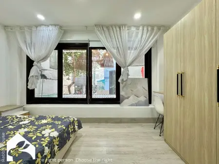Cho Thuê Phòng Đường Huỳnh Văn Bánh, Phú Nhuận, Cửa Sổ Lớn Siêu Thoáng, Máy Giặt Riêng Giáp Quận 1,3