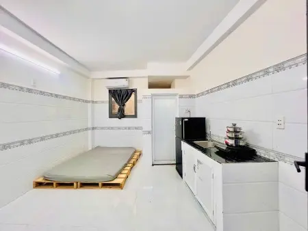 Phòng Cho Thuê Đầy Đủ Tiện Nghi, Cửa Sổ Thoáng 2' Đi Aeon Tân Phú, Đh Công Thuơng