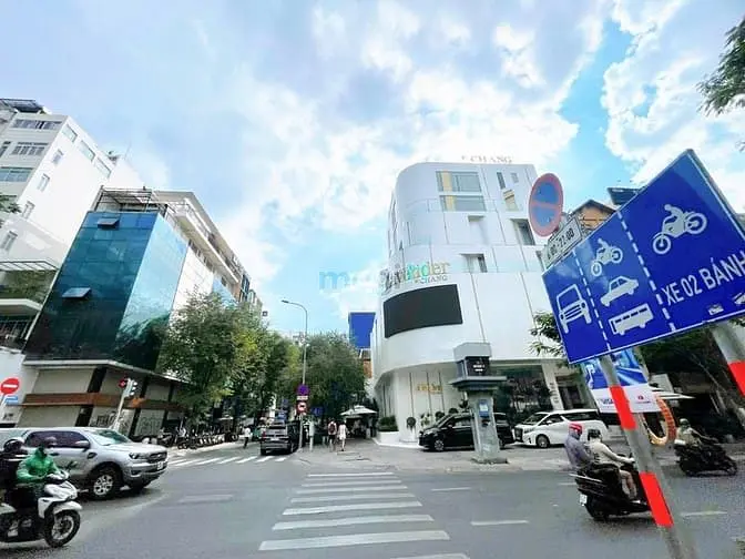 Cho Thuê Tòa Nhà Góc 2Mt 55 Trương Định - Võ Văn Tần - Hầm 7 Tầng
