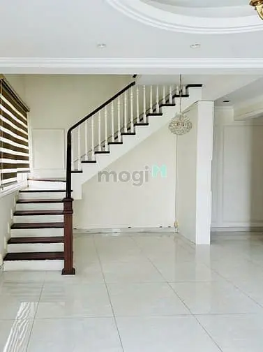 Bán Nhanh Căn Penthouse Star Hill Giá Tốt Nhất Hiện Tại