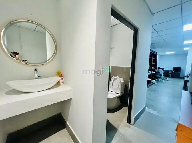 Văn Phòng Nguyễn Văn Hưởng, Thảo Điền, Q2 (123M2). Giá Thuê 50Tr/Th.