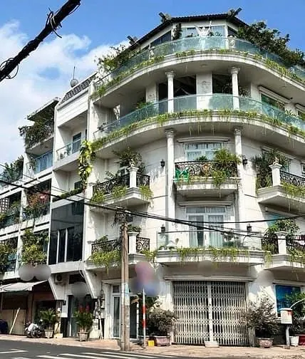 Bán Nhà Đẹp Ngay Trung Tâm Hành Chính Q6, 15 Tỷ