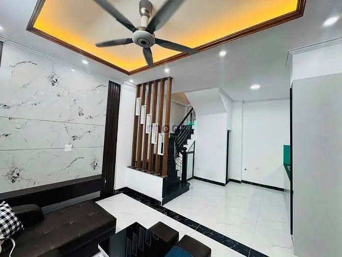 Nhà Đẹp Tân Mai Hoàng Mai 50M 5 Tầng Mới Keeg Nhỉnh 8 Tỷ