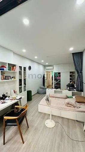 Bán Nhà Quận Tân Bình Cộng Hòa, Hẽm Xe Hơi 6M, 95M2, 3 Tầng Btct