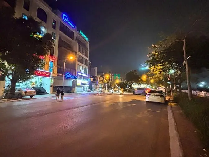 Tòa Nhà Mặt Phố - 6 Làn Xe - 190M - Vỉa Hè Kinh Doanh - Dòng Tiền