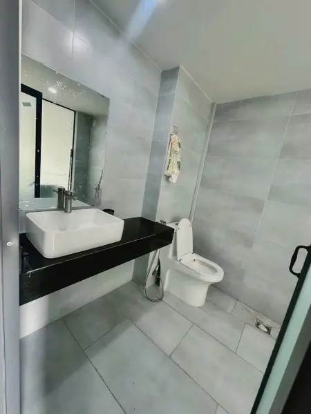 Phòng Mới 100% - Thang Máy - An Ninh - Giờ Giấc Tự Do - 2.620.000/Ng