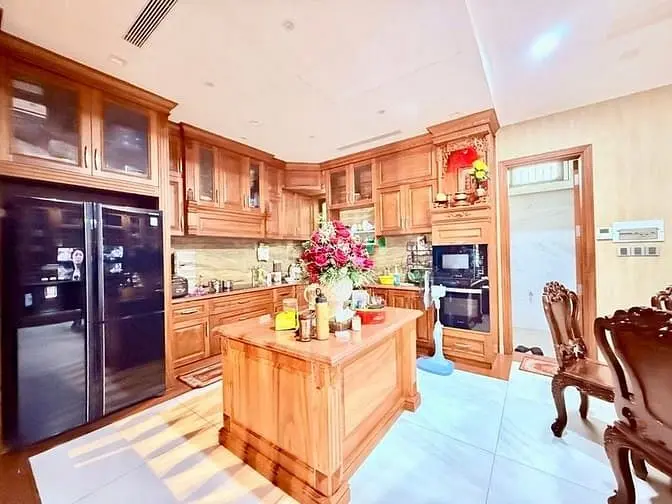 Biệt Thự Mặt Tiền Đường 30M Quận Tân Bình, 160M2, 6 Tầng Thang Máy