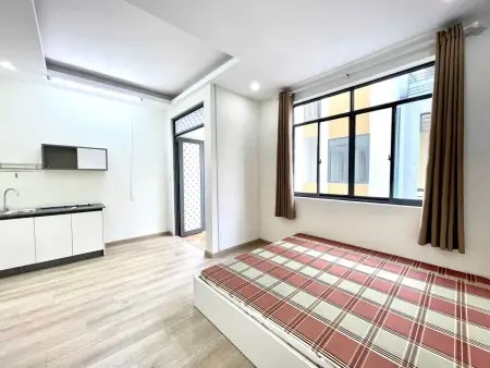 Cho Thuê Phòng Ban Công, 38M2 Siêu Thoáng, Phú Nhuận Gần Phan Xích Long, Giáp Quận 1, Bình Thạnh