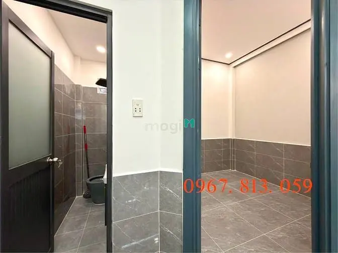 Nhà Thạnh Lộc 15, Dt:4X13.5M, Trệt, 1 Lầu,3 Pn, 2 Vs, Sân Trước