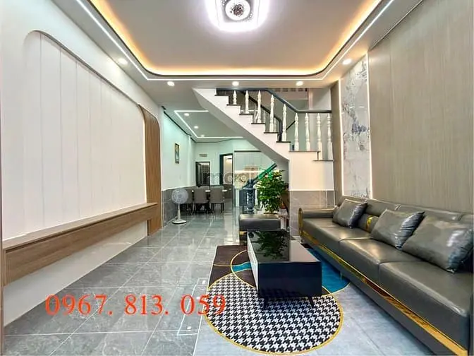Nhà Thạnh Lộc 15, Dt:4X13.5M, Trệt, 1 Lầu,3 Pn, 2 Vs, Sân Trước
