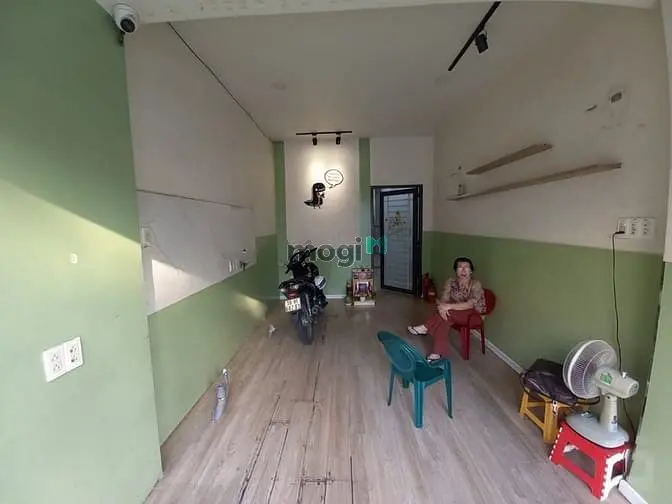 Đang Cần Cho Thuê Mặt Bằng Mặt Tiền Sầm Uất Huỳnh Mẫn Đạt, Quận 5