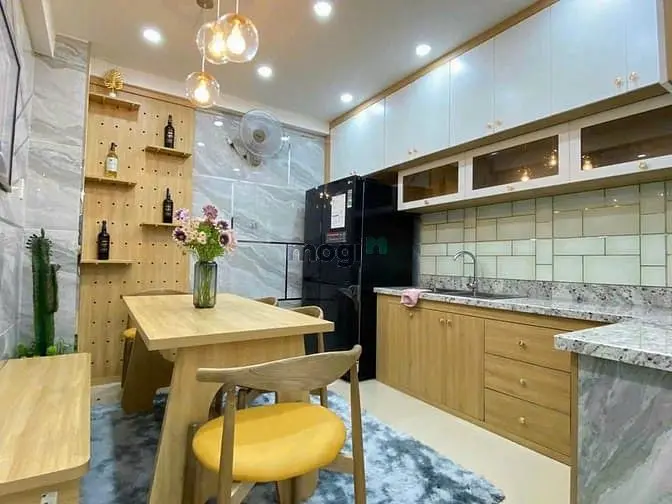 Nhà Đẹp Q. Bình Thạnh Chu Văn An 3,3Mx9,5M 2Pn 3Wc Vào Ở Ngay