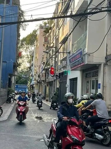 Bán Nhà Góc 2 Mặt Tiền Nb Thành Thái 7 Tầng Thang Máy