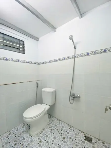 Cho Thuê Phòng Trọ Giá Rẻ Trên Trục Đường Nguyễn Duy Trinh, Gác Cao 2M, Thoáng Mát Sạch Sẽ