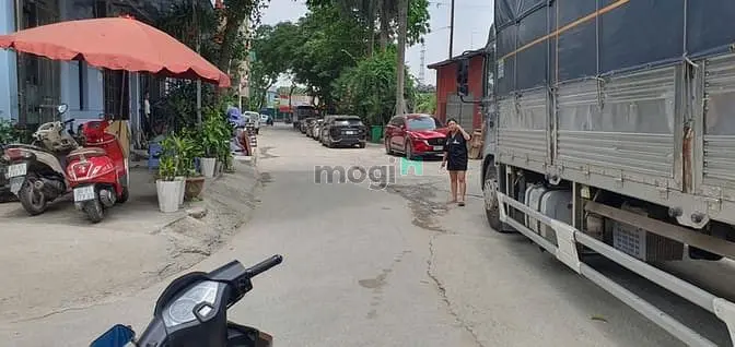 Nhà Đất Đẹp Phố Bùi Huy Bích, Dt 400 M2, Mt Rộng 22 M, Vị Trí Đắc Địa!