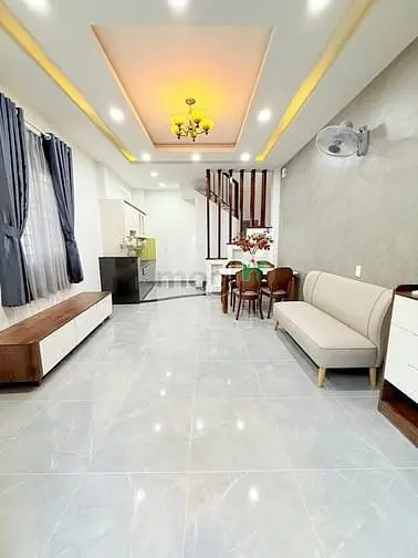 Phan Xích Long Phú Nhuận - 30M2 - 4 Tầng Lầu - 3 Phòng Ngủ Rộng - Sát