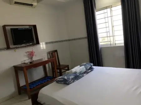 Phòng Khách Sạn Ở Tháng Giá Rẻ - Kế Bigc Go - Dĩ An, Linh Xuân