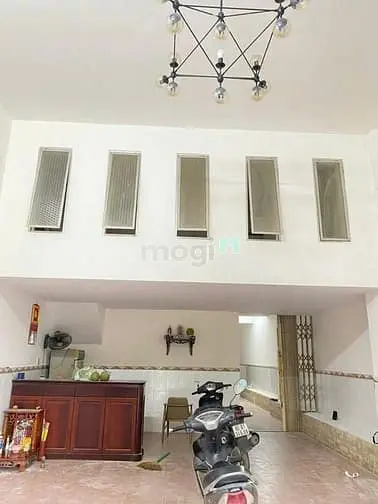 Bán Nhà Nghỉ 1 Trệt 3 Lầu Gần Kcn Biên Hòa 2; Sổ Hồng 128M2 Giá 5.2 Tỷ