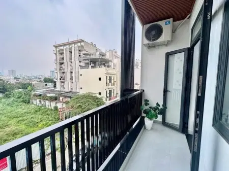 Studio Ngay Tân Định, Q1 - 4Trx - Mới, Rộng, Full Nội Thất, Bancol