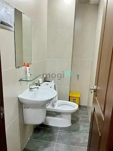 Giảm Mạnh Nhà Lê Văn Lương 4,5Mx10M 3Pn 3Wc Hẻm Xe Hơi Tới Tận Cửa