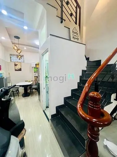 Bán Gấp Nhà Phan Đăng Lưu Q.phú Nhuận 42M2 Chỉ 4Tỷ Shr