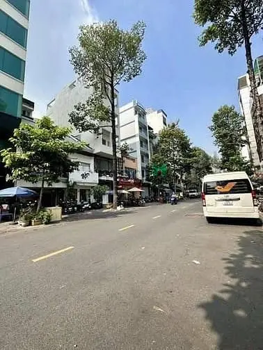 35 Tỷ! Bán Tòa Nhà Mt Nguyễn Công Trứ Quận 1 - 4X16M - 9Tầng Thang Máy